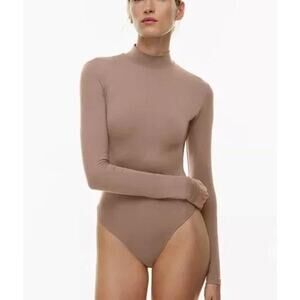 Aritzia Babaton Size LARGE Contour Turtleneck Long Sleeve Bodysuit